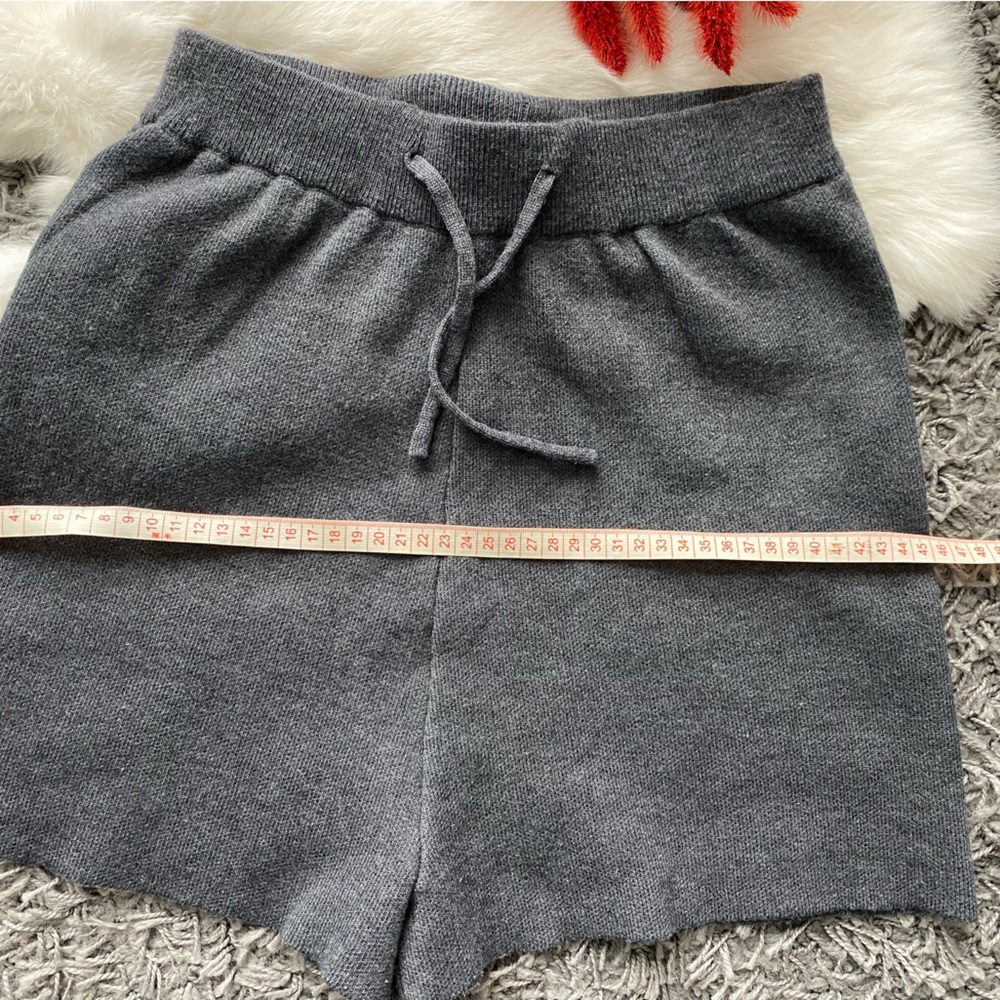 OneUp Active Club Textured Knit Shorts - Picture 5 of 6